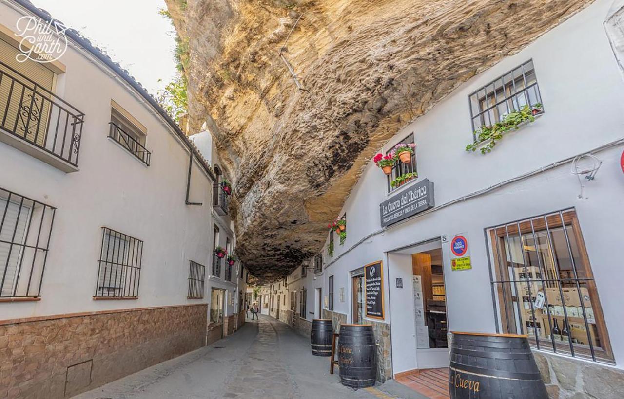 图加萨阿尔门德拉尔酒店 Setenil De Las Bodegas 外观 照片