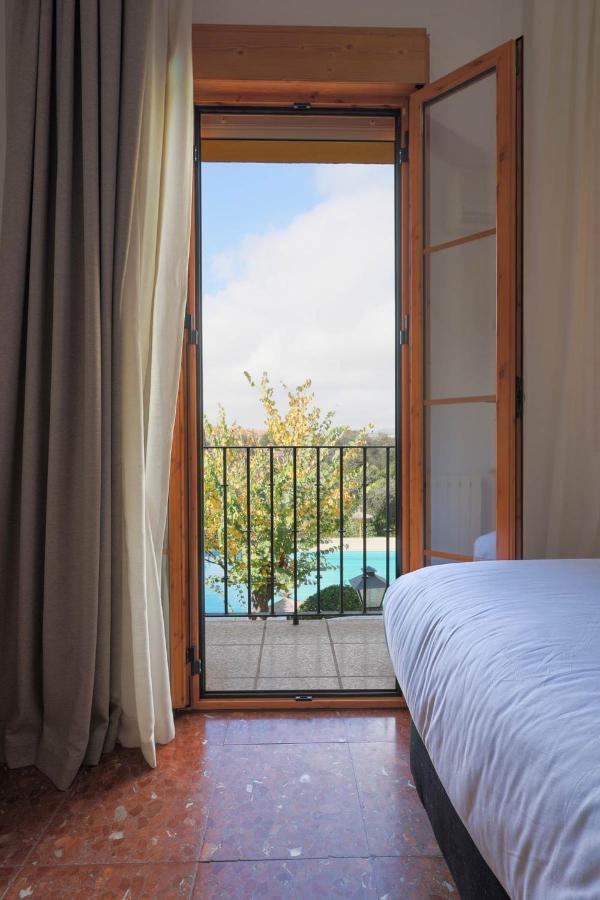 图加萨阿尔门德拉尔酒店 Setenil De Las Bodegas 外观 照片